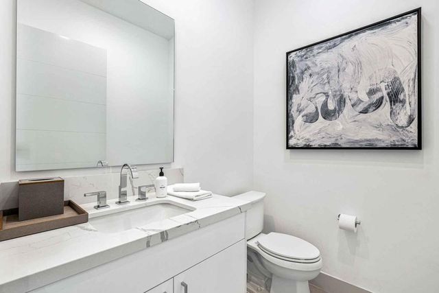 72985 Somera Road B, Palm Desert, CA 92260