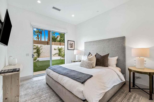 72985 Somera Road B, Palm Desert, CA 92260