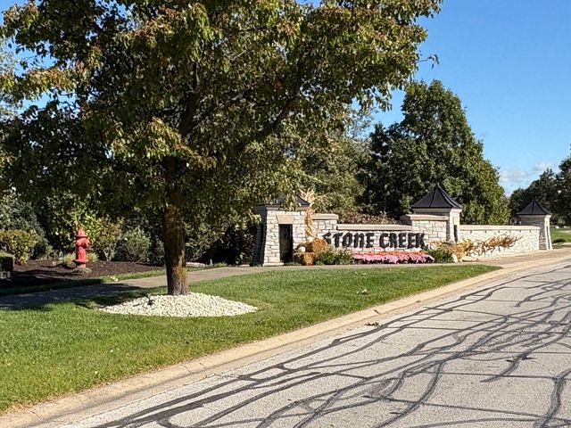8613 High Stone Way, Frankfort, IL 60423