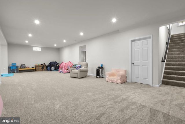 68 SNOWDROP DR, Stafford, VA 22554