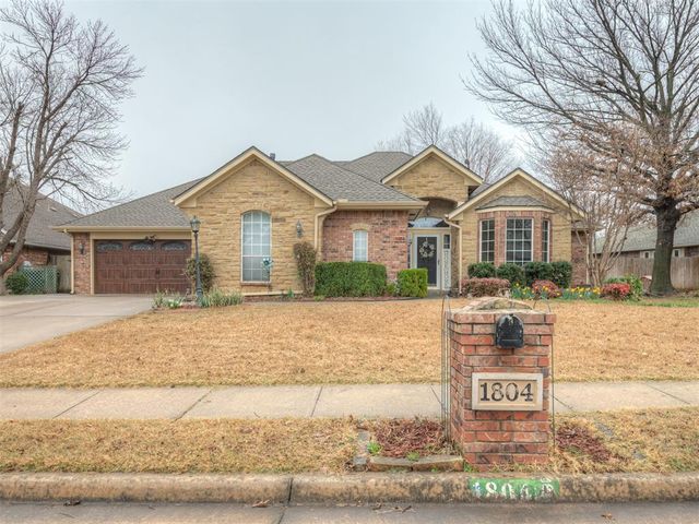 1804 Duckhawk Court, Edmond, OK 73003