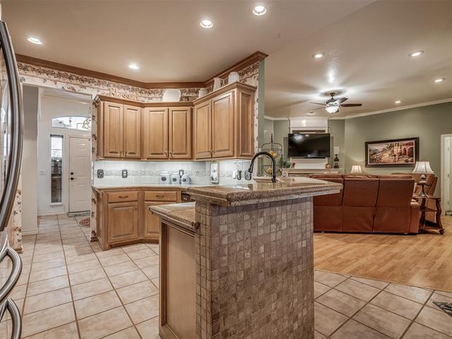 1804 Duckhawk Court, Edmond, OK 73003
