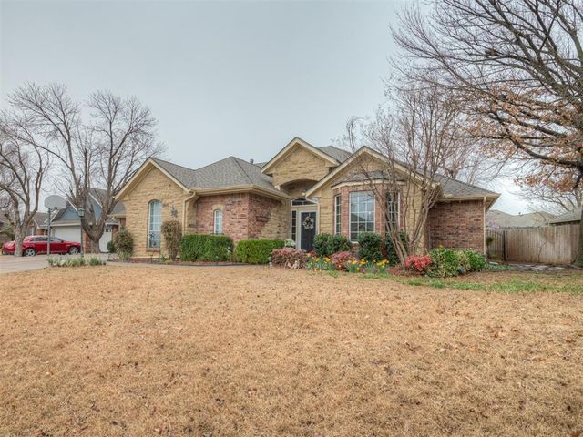 1804 Duckhawk Court, Edmond, OK 73003
