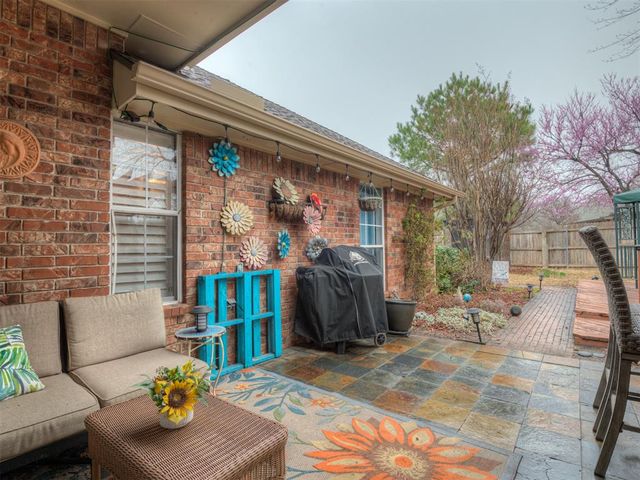 1804 Duckhawk Court, Edmond, OK 73003