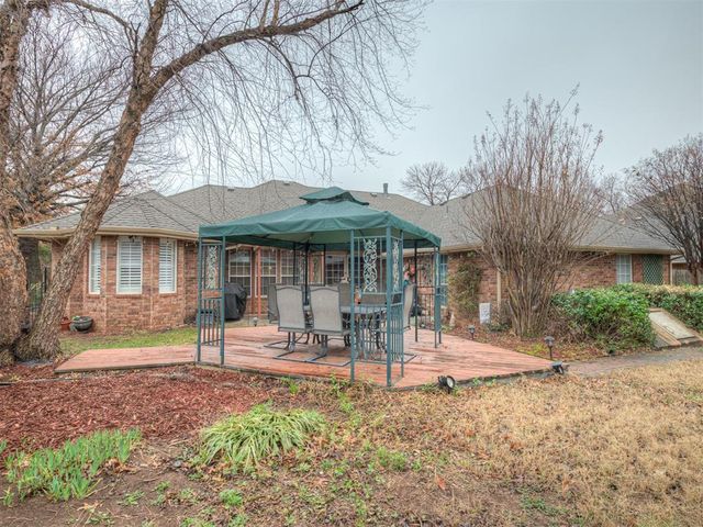 1804 Duckhawk Court, Edmond, OK 73003