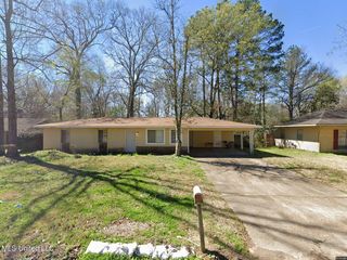 1109 Wooddell Drive, Jackson, MS 39212