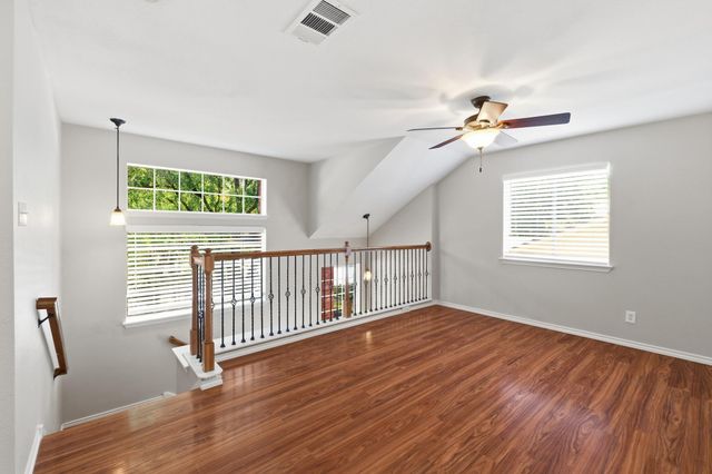 2674 BRADLEY LN, Round Rock, TX 78664