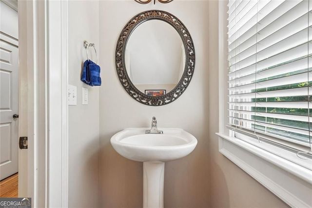 1544 Thomas Road, Decatur, GA 30032