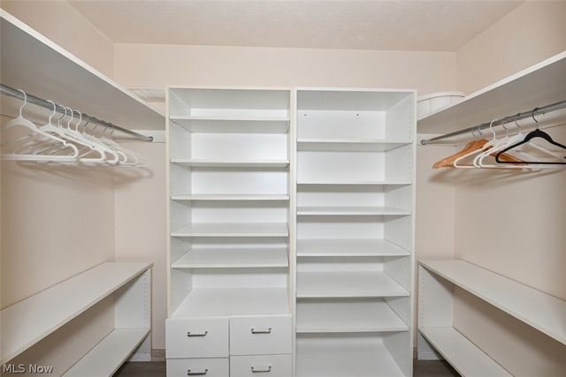 9083 Woodcrest Drive, Brecksville, OH 44141