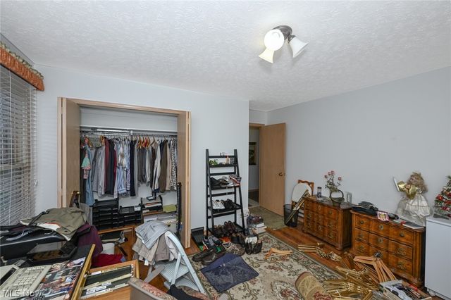 9083 Woodcrest Drive, Brecksville, OH 44141