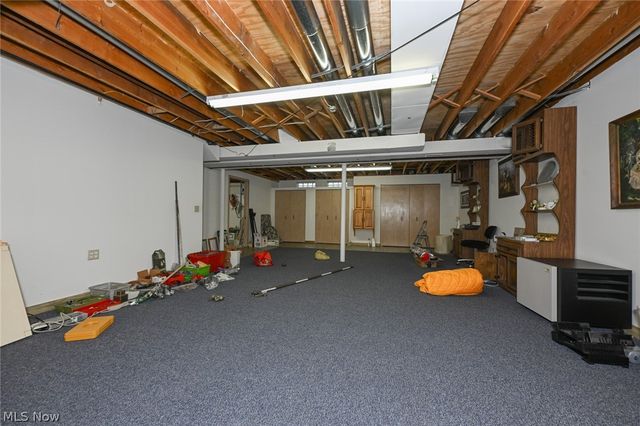 9083 Woodcrest Drive, Brecksville, OH 44141