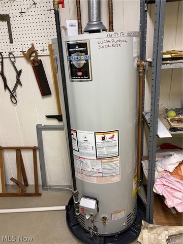 9083 Woodcrest Drive, Brecksville, OH 44141