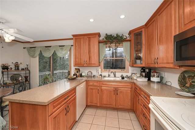 9083 Woodcrest Drive, Brecksville, OH 44141