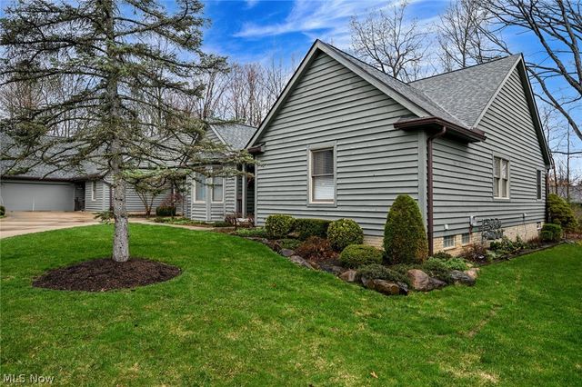 9083 Woodcrest Drive, Brecksville, OH 44141