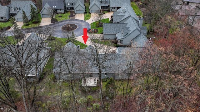 9083 Woodcrest Drive, Brecksville, OH 44141