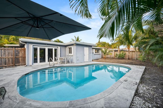 2152 NE 62nd Street, Fort Lauderdale, FL 33308