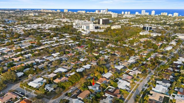 2152 NE 62nd Street, Fort Lauderdale, FL 33308