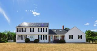 50 Meadowlark Dr, Seekonk, MA 02771