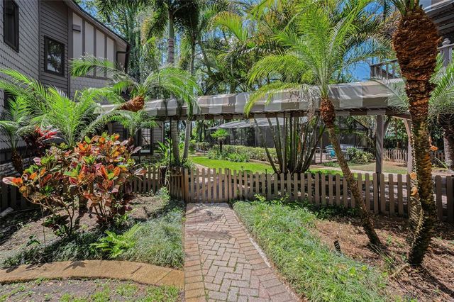 8602 BONNIE COVE LANE, Odessa, FL 33556