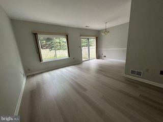 156 NATHAN DR #156, North Brunswick, NJ 08902