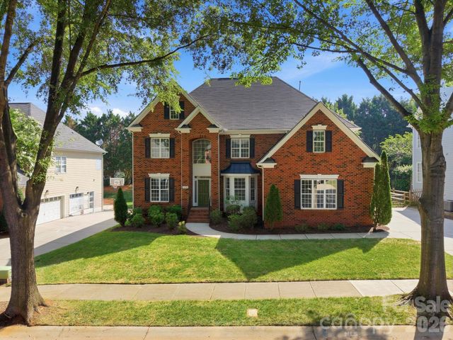 16308 Hallaton Drive, Huntersville, NC 28078