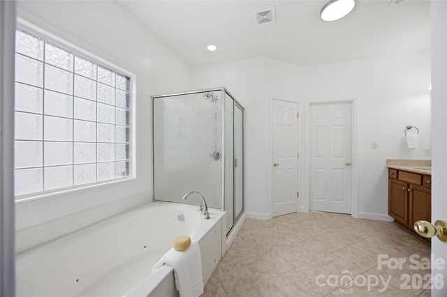 16308 Hallaton Drive, Huntersville, NC 28078