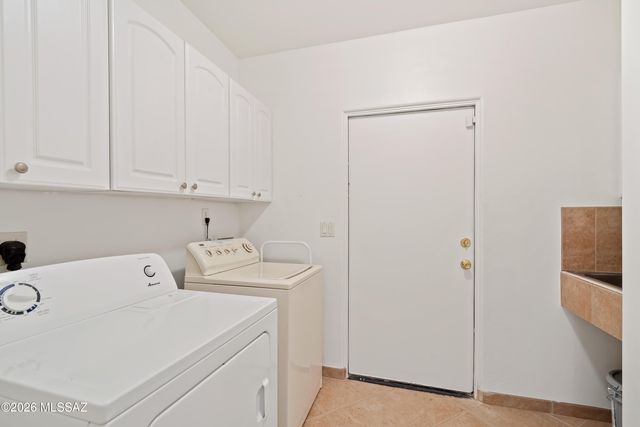 4641 E Rail N Road, Tucson, AZ 85739