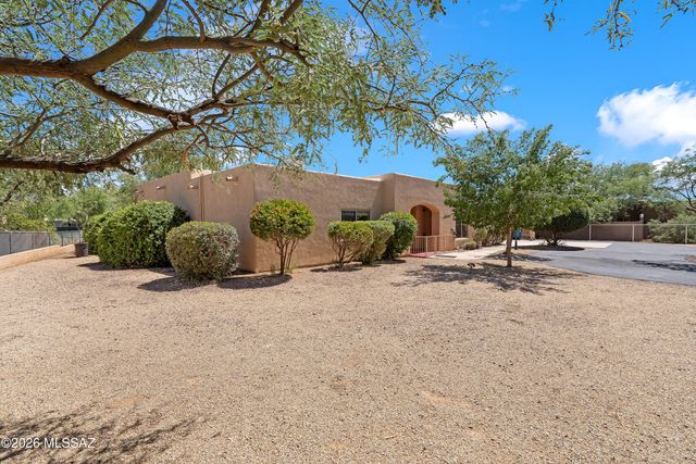 4641 E Rail N Road, Tucson, AZ 85739