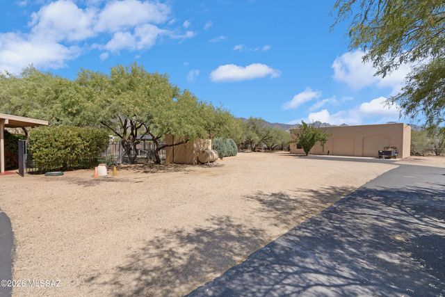 4641 E Rail N Road, Tucson, AZ 85739