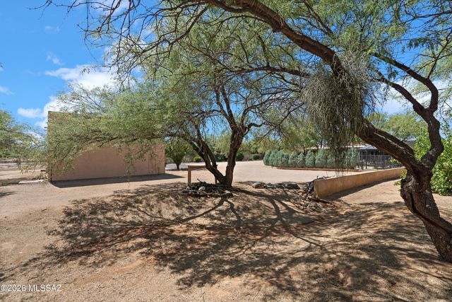 4641 E Rail N Road, Tucson, AZ 85739