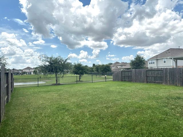 5027 Hickory Deer Lane, Richmond, TX 77406