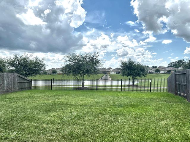 5027 Hickory Deer Lane, Richmond, TX 77406