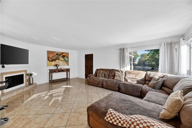 32869 Wildomar Trail, Wildomar, CA 92595