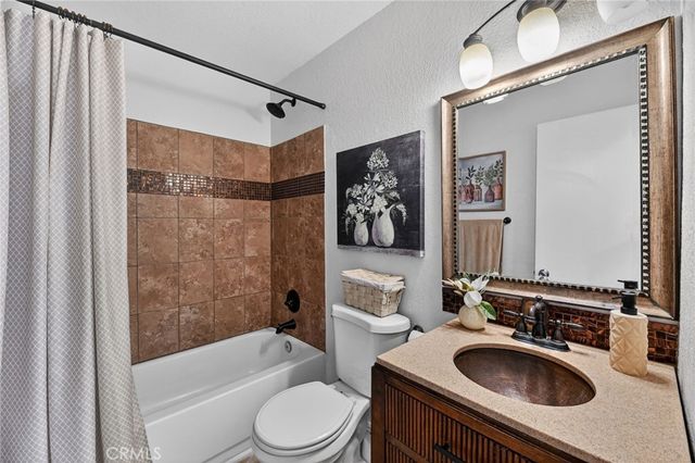 32869 Wildomar Trail, Wildomar, CA 92595