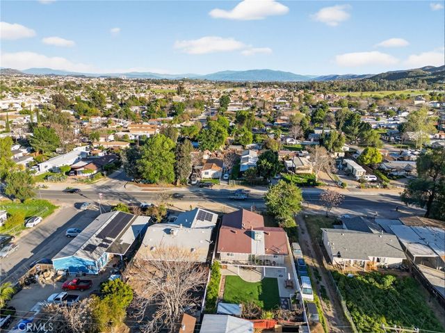 32869 Wildomar Trail, Wildomar, CA 92595