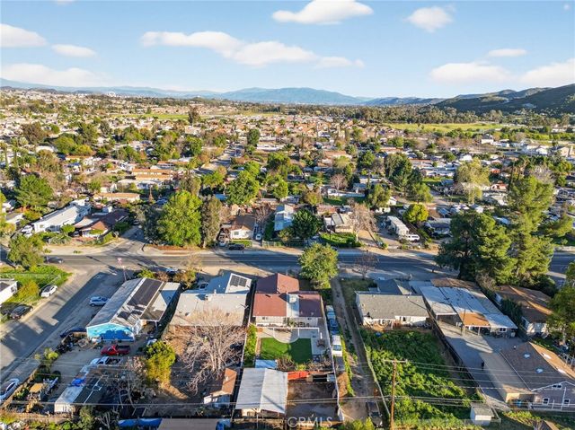 32869 Wildomar Trail, Wildomar, CA 92595