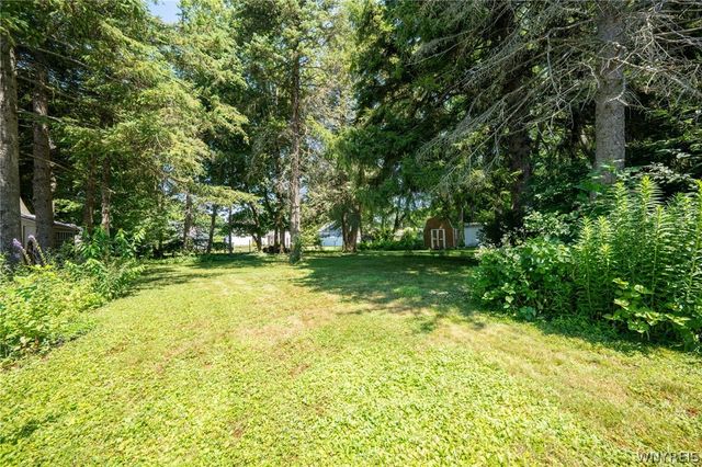 44 Beverly Place, Hamburg, NY 14075