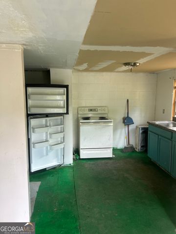 38 Karate Lane, Tiger, GA 30576