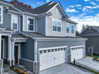 2166 Nectar Ln, Columbia, TN 38401