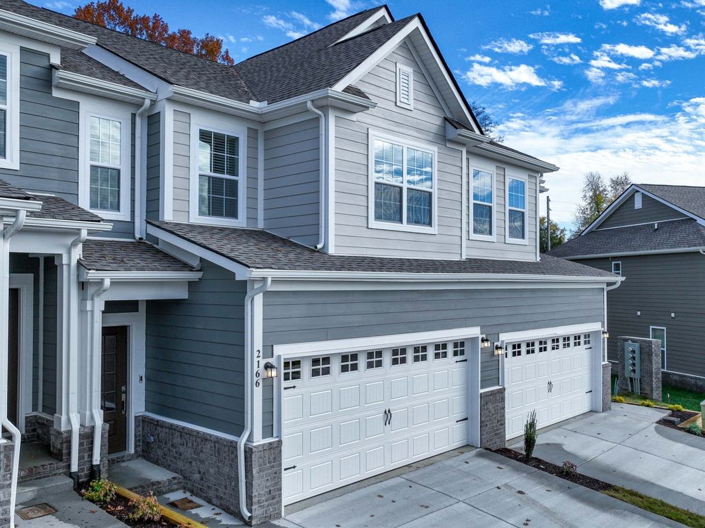 2166 Nectar Ln, Columbia, TN 38401