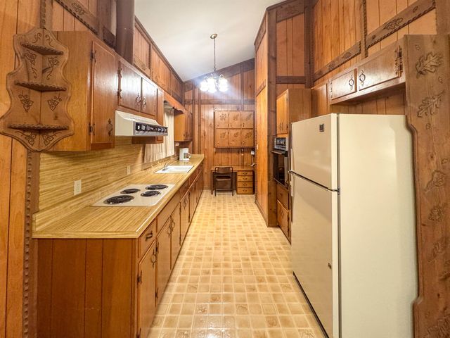 4 Otter Drive, Cherokee Village, AR 72529