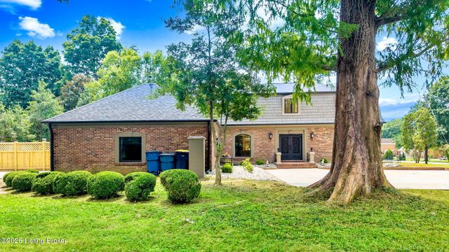 801 Greenwillow Way, Louisville, KY 40223