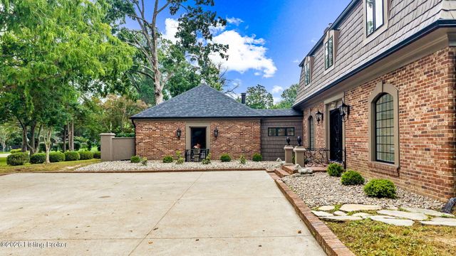 801 Greenwillow Way, Louisville, KY 40223