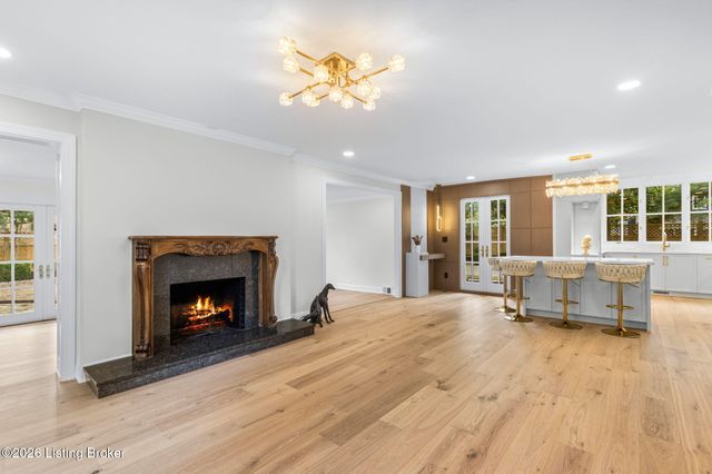 801 Greenwillow Way, Louisville, KY 40223