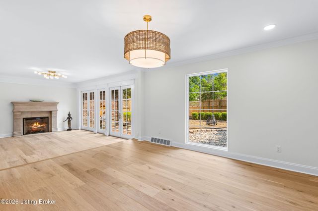 801 Greenwillow Way, Louisville, KY 40223