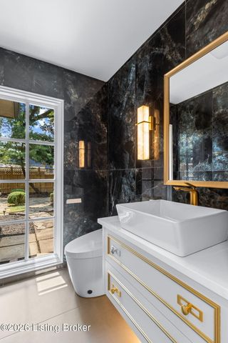 801 Greenwillow Way, Louisville, KY 40223