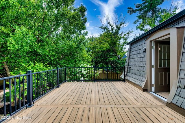 801 Greenwillow Way, Louisville, KY 40223