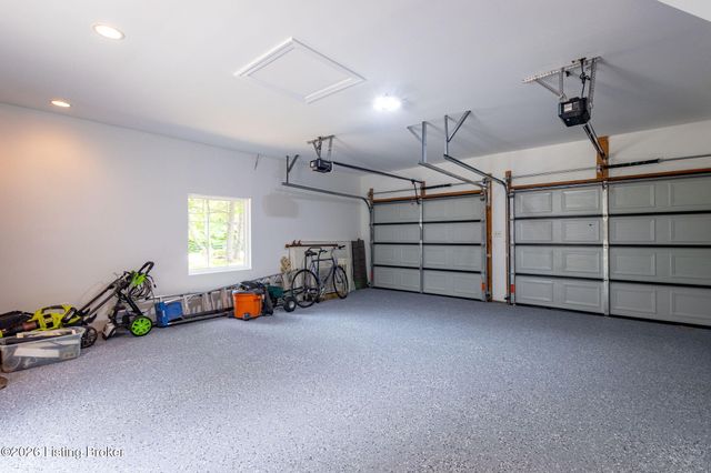 801 Greenwillow Way, Louisville, KY 40223
