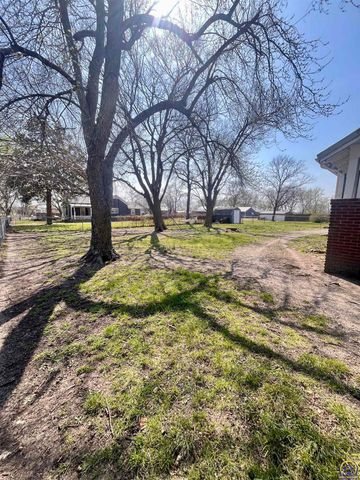 601 Main ST, Admire, KS 66830
