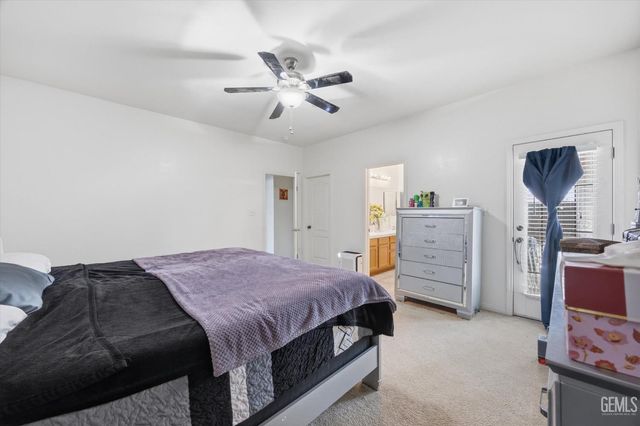 8441 Andromeda Lane, Bakersfield, CA 93306